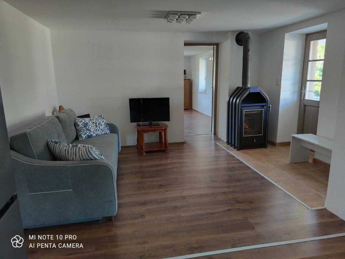 Das Blaue Haus Guesthouse - Kovacshida Eksteriør billede